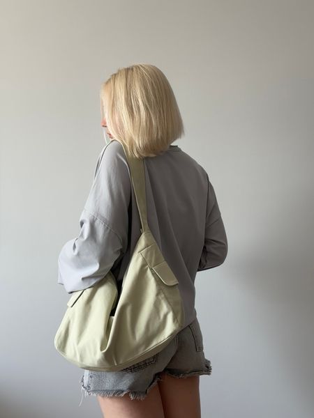 fluffy bag /young kiwi  photo