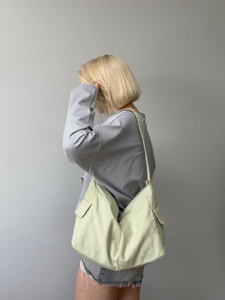fluffy bag /young kiwi  photo
