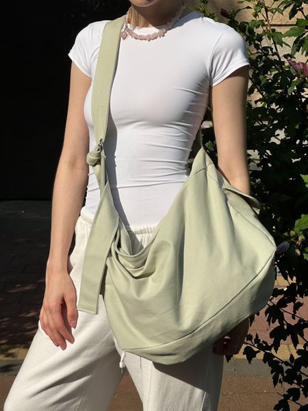 fluffy bag regul /young kiwi  photo