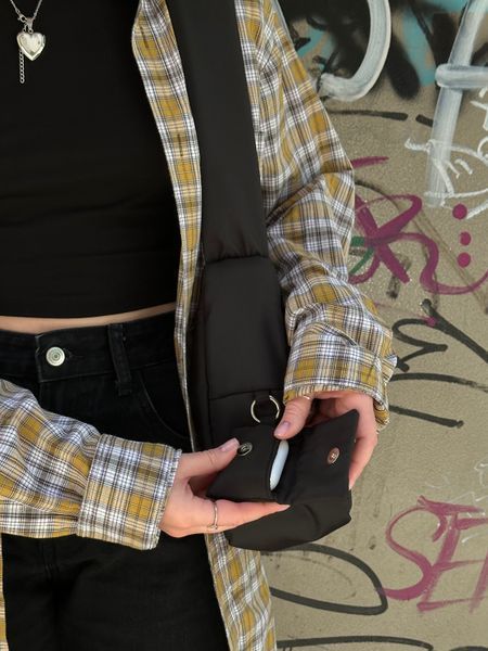 case for airpods /blackout  photo